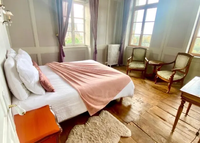 Mercier de Montigny - Les Chambres du Beffroi - SPA et Massage